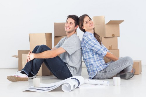 A local packing and unpacking team helping a move in Richmond upon Thames