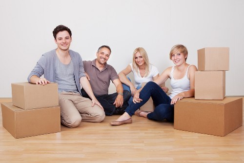 Local Richmond upon Thames moving team managing a residential move in the borough